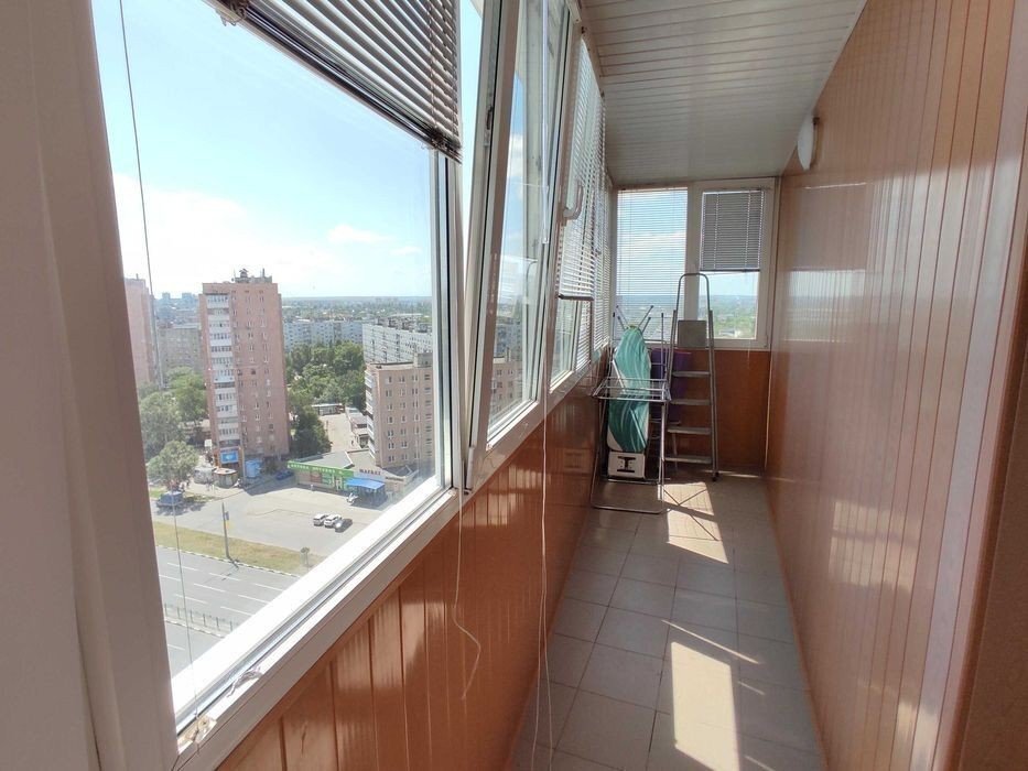 Продажа 2-комнатной квартиры 84 м²