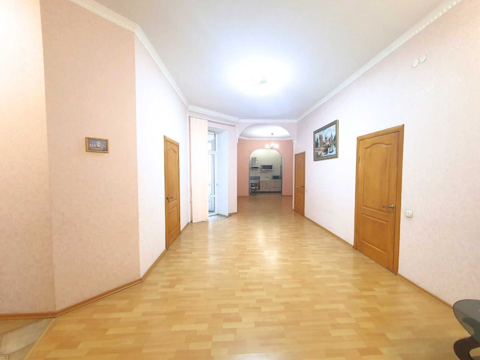 Оренда 3-кімнатної квартири 140 м²