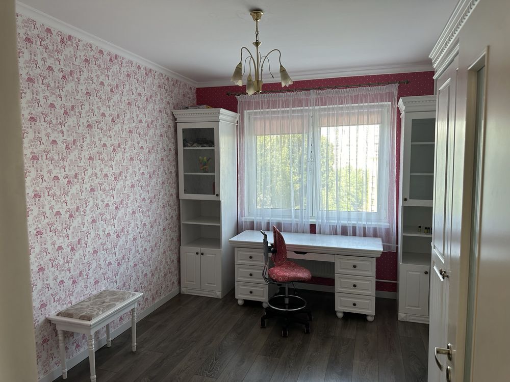 Продаж 3-кімнатної квартири 77 м²