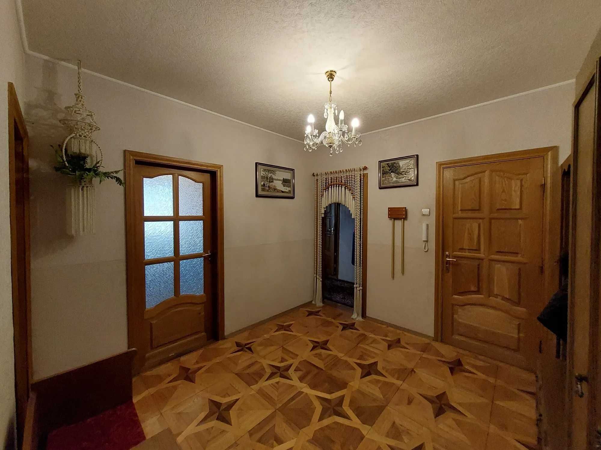 Продаж 3-кімнатної квартири 74 м²