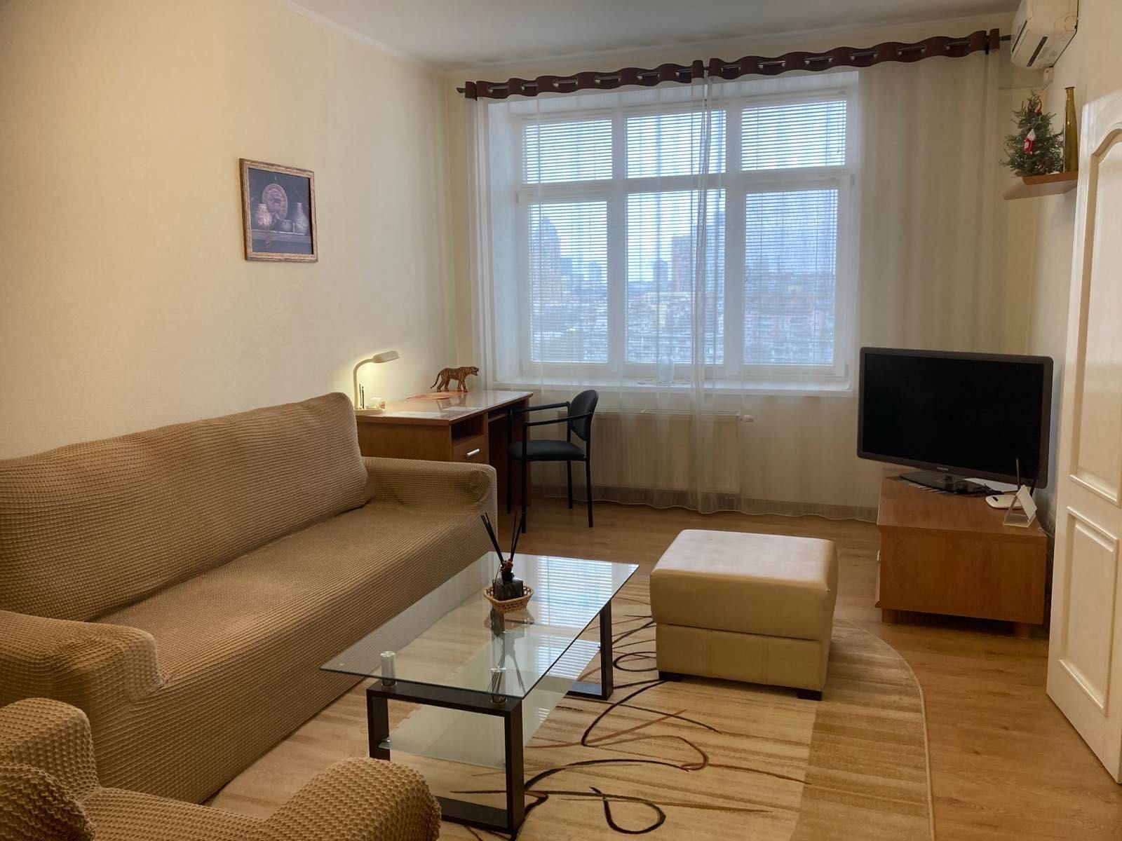 Продаж 2-кімнатної квартири 84 м²