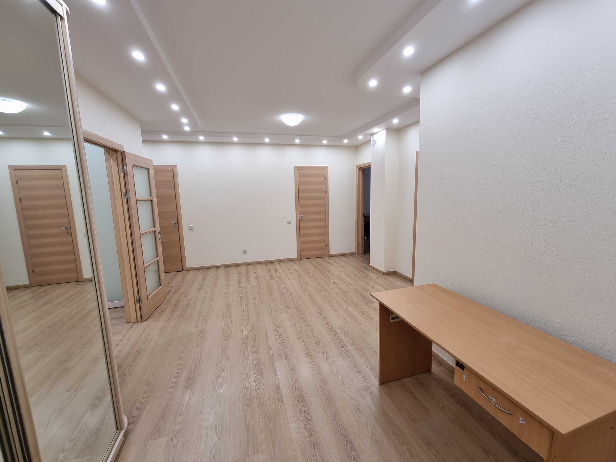 Продажа 3-комнатной квартиры 123 м²