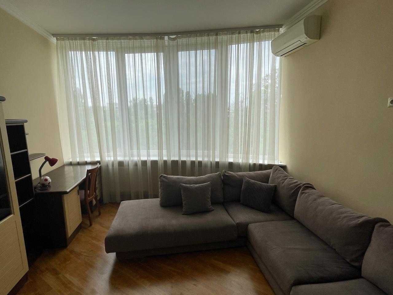 Продажа 3-комнатной квартиры 157 м²