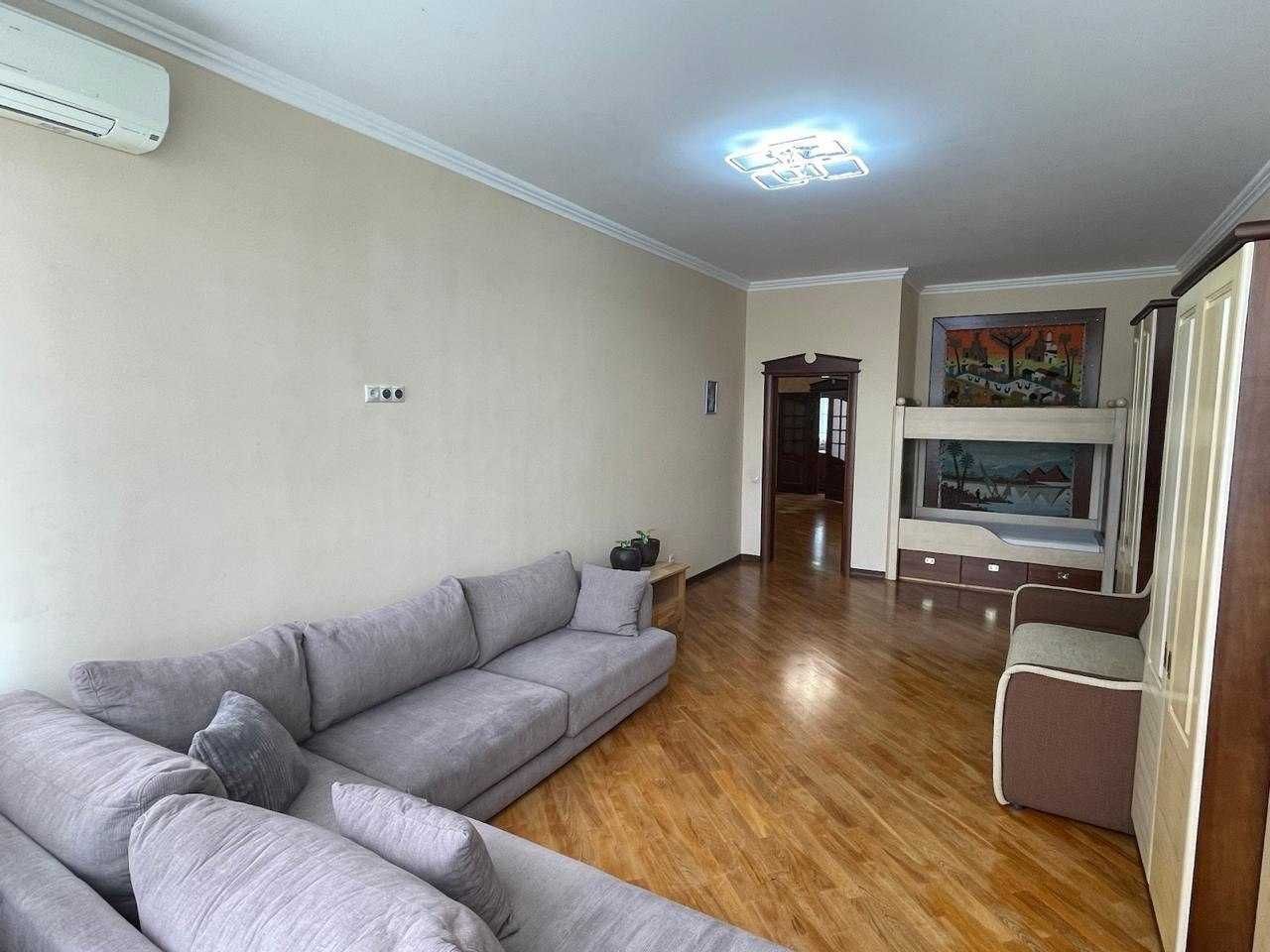 Продажа 3-комнатной квартиры 157 м²