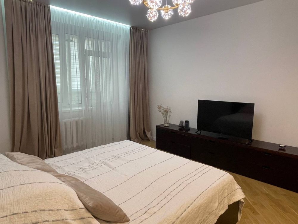 Продажа 2-комнатной квартиры 82 м²