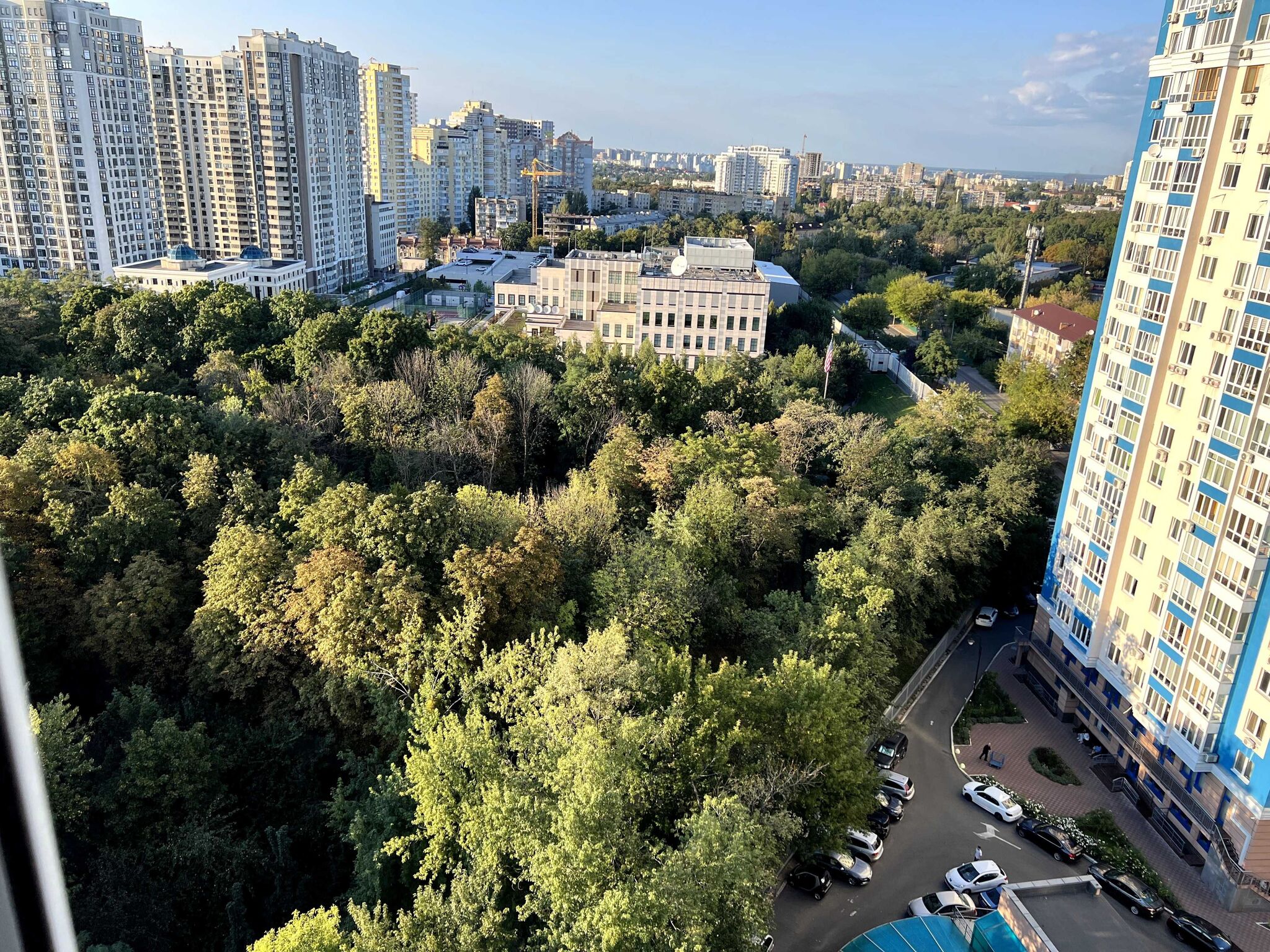 Продажа 2-комнатной квартиры 55 м²