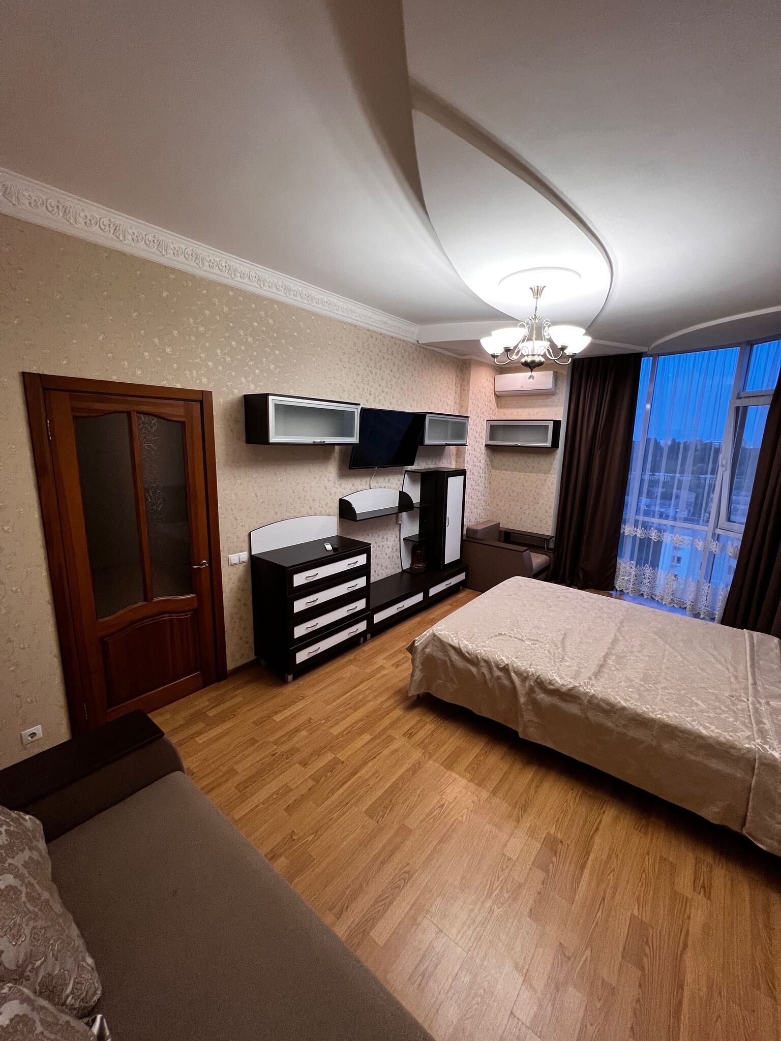 Продаж 1-кімнатної квартири 50 м²