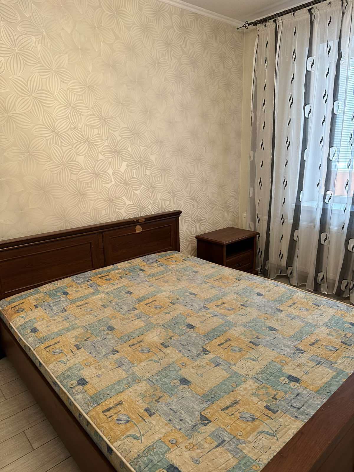 Продаж 3-кімнатної квартири 81 м²