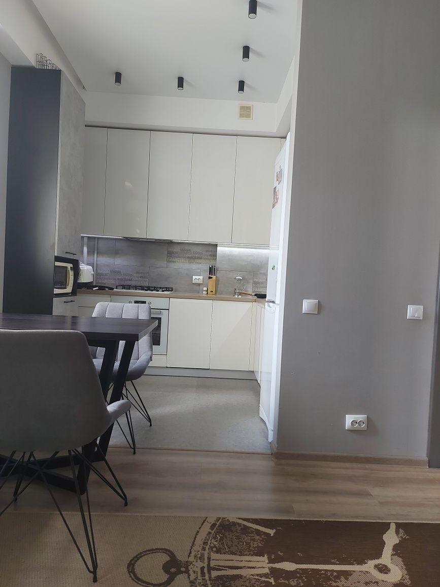 Продажа 2-комнатной квартиры 62 м²