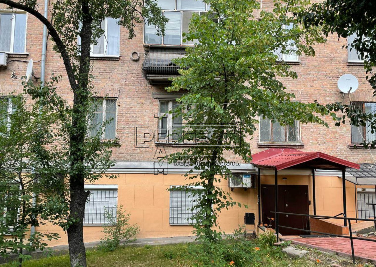 Продажа 2-комнатной квартиры 54 м², Дружбы Народов бул., 9