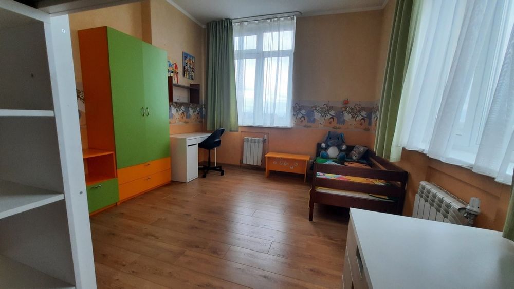 Продаж 3-кімнатної квартири 95 м²