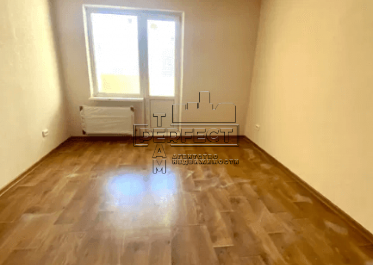 Продаж 2-кімнатної квартири 79 м², Ревуцького вул., 54