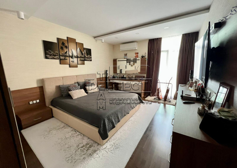 Продаж 3-кімнатної квартири 86 м², Регенераторна вул., 4к10