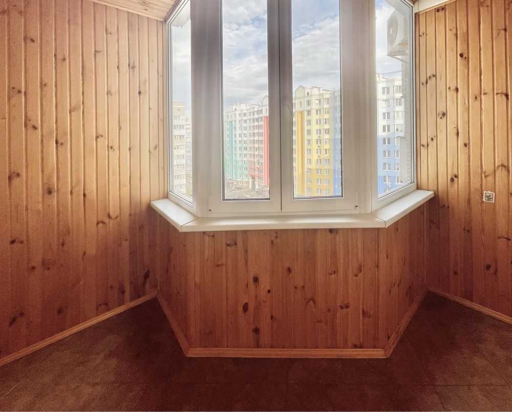 Продаж 1-кімнатної квартири 48 м², Теплична вул., 38