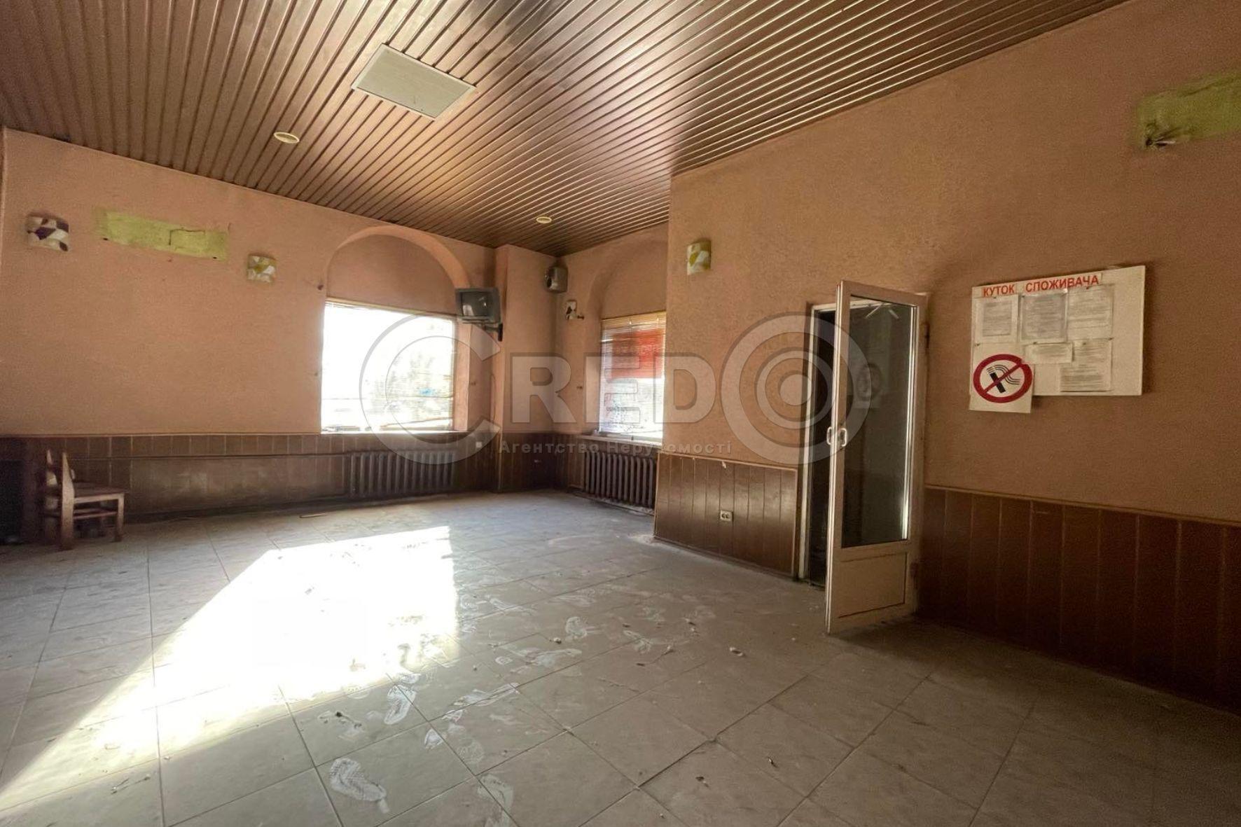 Продаж магазину 231 м², Металлургов просп.