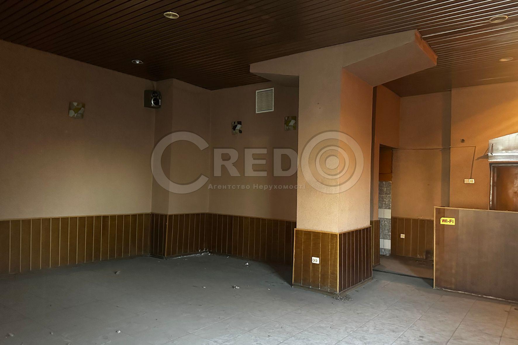 Продаж магазину 231 м², Металлургов просп.