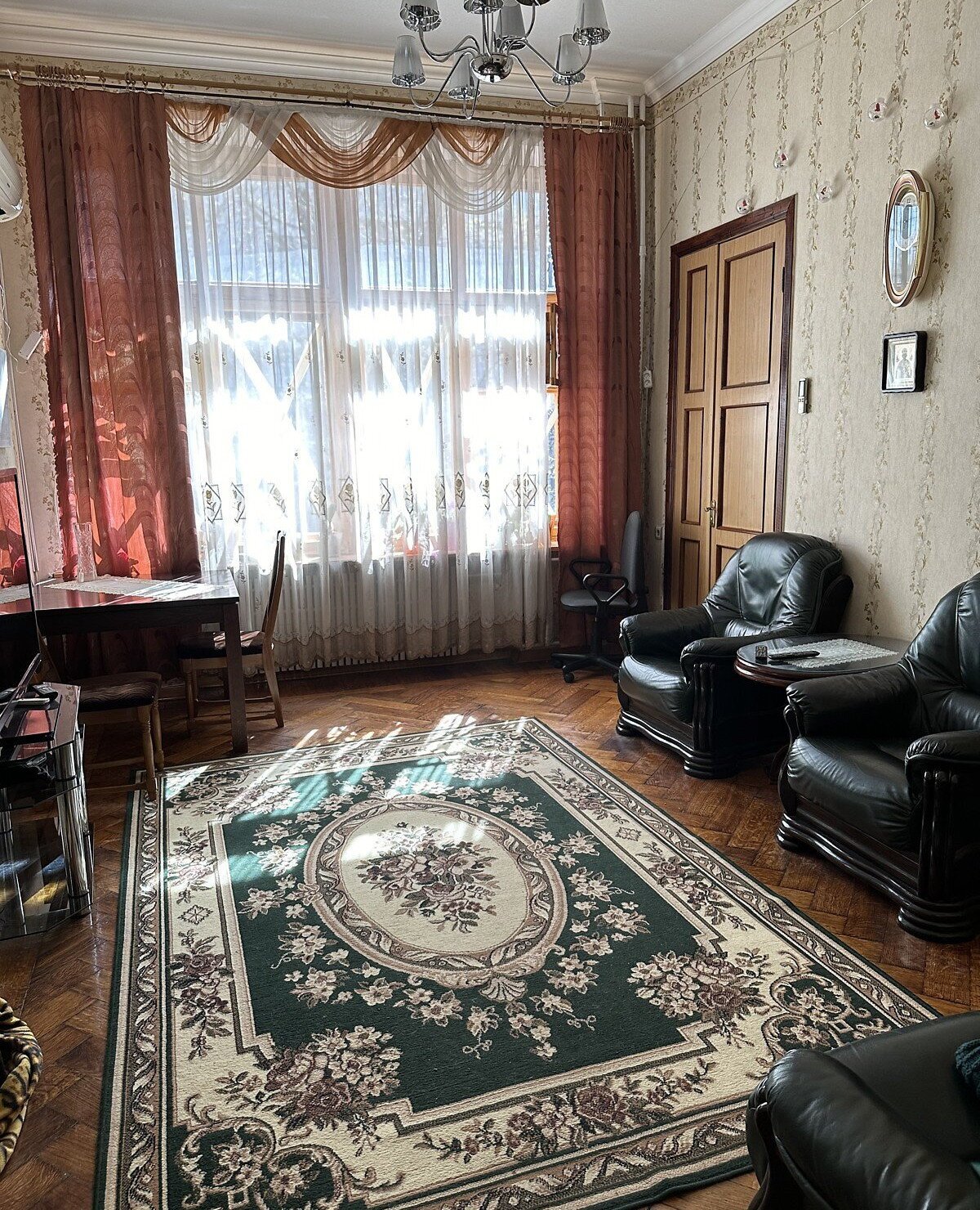 Продажа 4-комнатной квартиры 80 м²