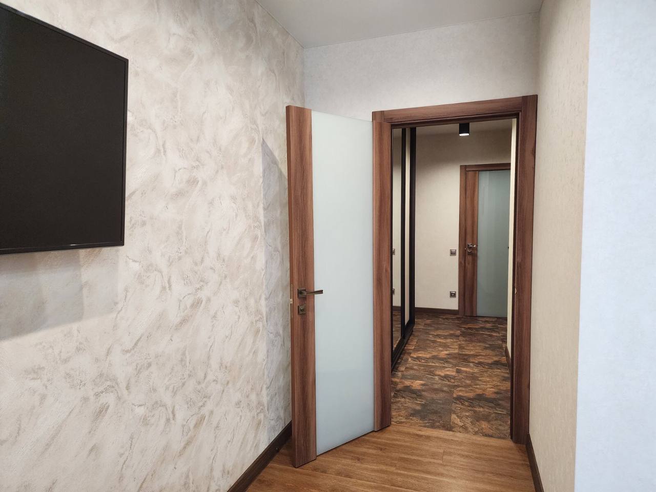 Продажа 2-комнатной квартиры 54 м²