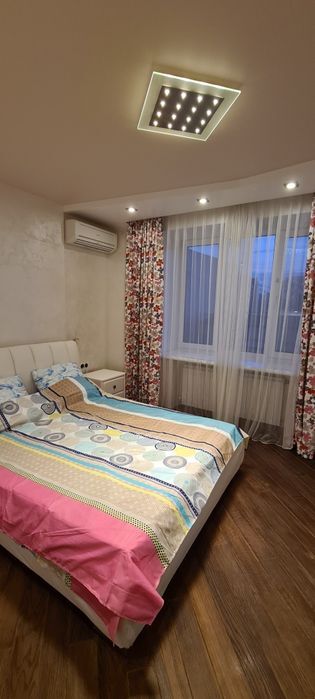 Продаж 2-кімнатної квартири 66 м²