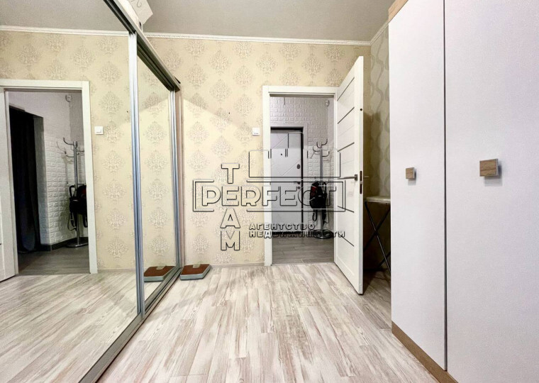 Продажа 2-комнатной квартиры 51 м², Тростянецкая ул., 8