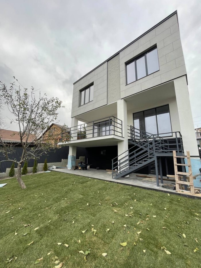Продажа дома 322 м², Цимбалов Яр ул.