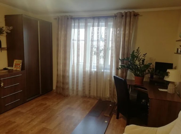 Продаж 1-кімнатної квартири 35 м², Супруна вул.