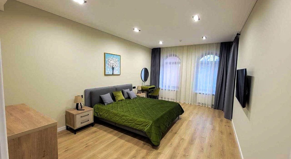 Аренда дома 460 м², Золотой Берег ул., 1