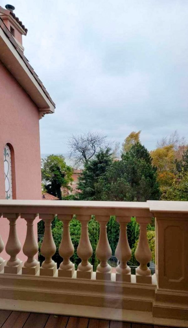 Аренда дома 460 м², Золотой Берег ул., 1