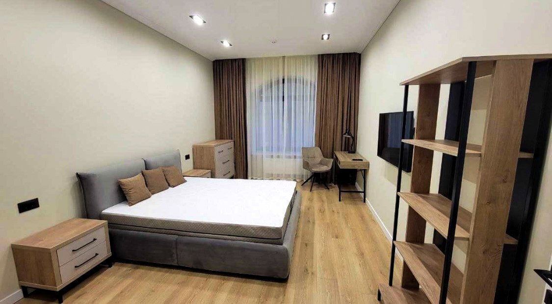 Аренда дома 460 м², Золотой Берег ул., 1