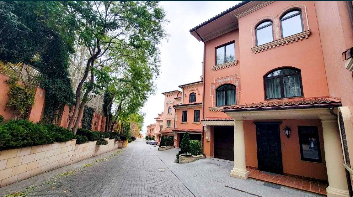 Аренда дома 460 м², Золотой Берег ул., 1