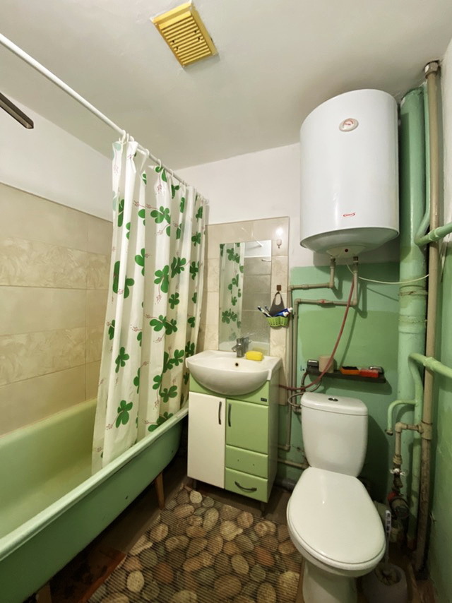 Продажа 1-комнатной квартиры 32 м², Лазурная ул.