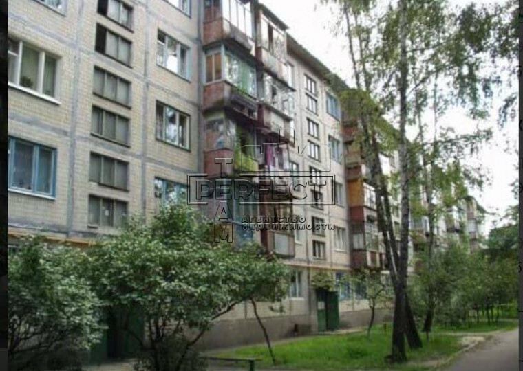 Продаж 1-кімнатної квартири 28 м², Кубанської України вул., 27