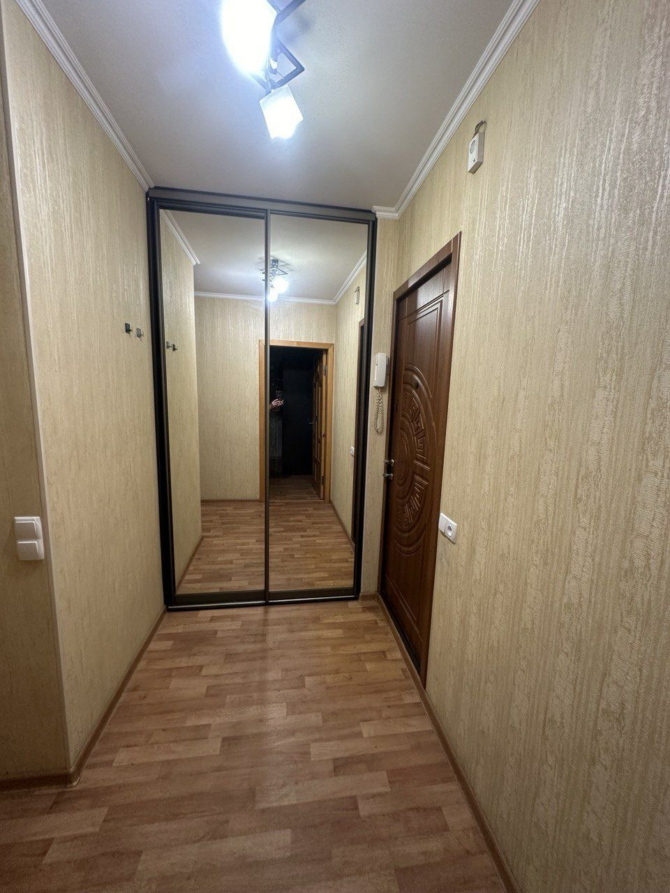 Продаж 1-кімнатної квартири 33 м²