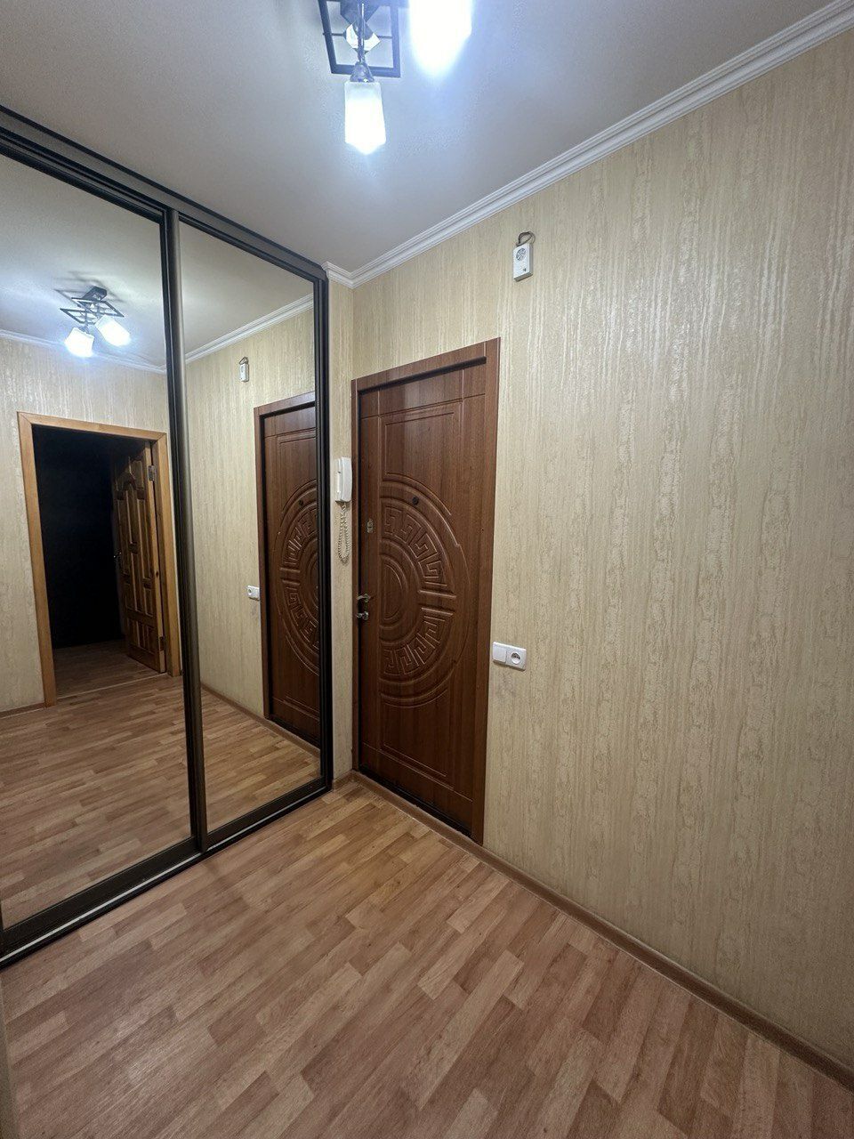 Продаж 1-кімнатної квартири 33 м²