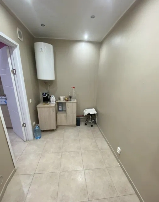 Оренда приміщення вільного призначення 50 м², Космонавтов вул.
