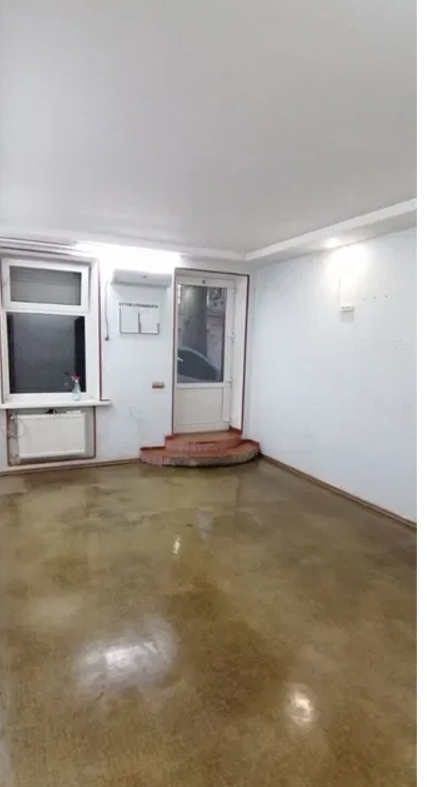 Оренда приміщення вільного призначення 37 м², Хмельницкого Богдана вул.