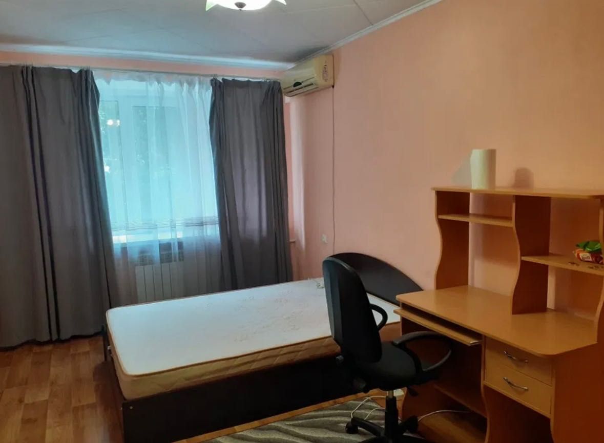 Продаж 1-кімнатної квартири 30 м²