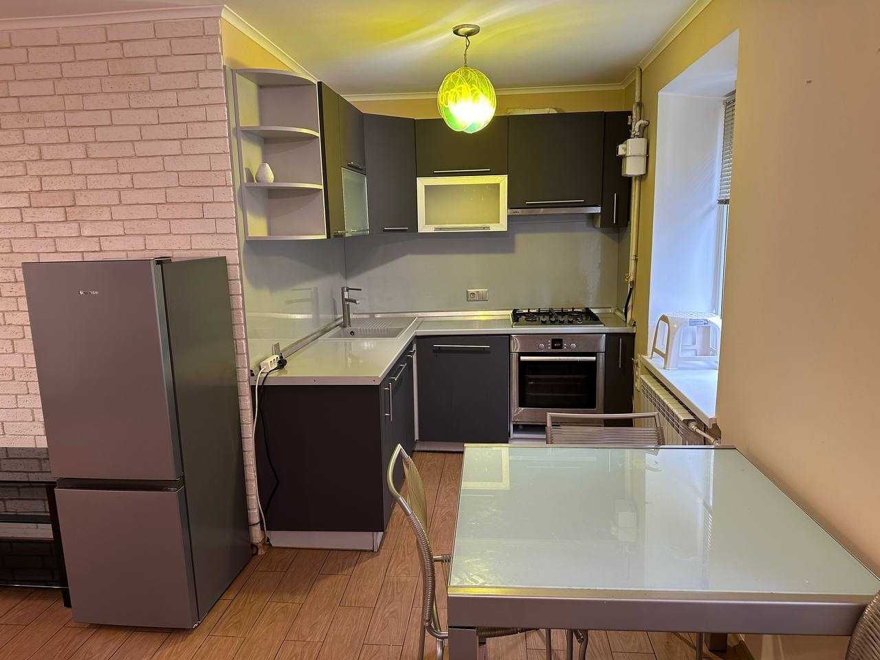 Продажа 2-комнатной квартиры 60 м²