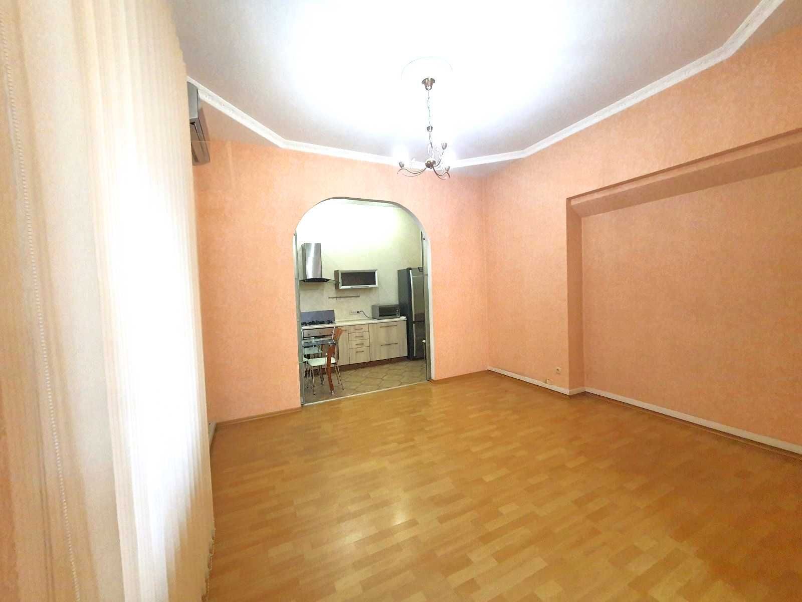 Аренда 3-комнатной квартиры 140 м²