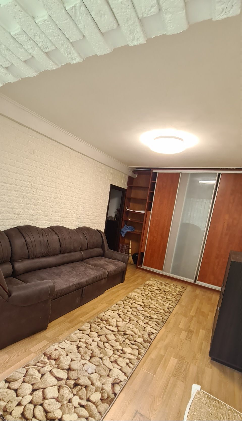 Продажа 2-комнатной квартиры 49 м²