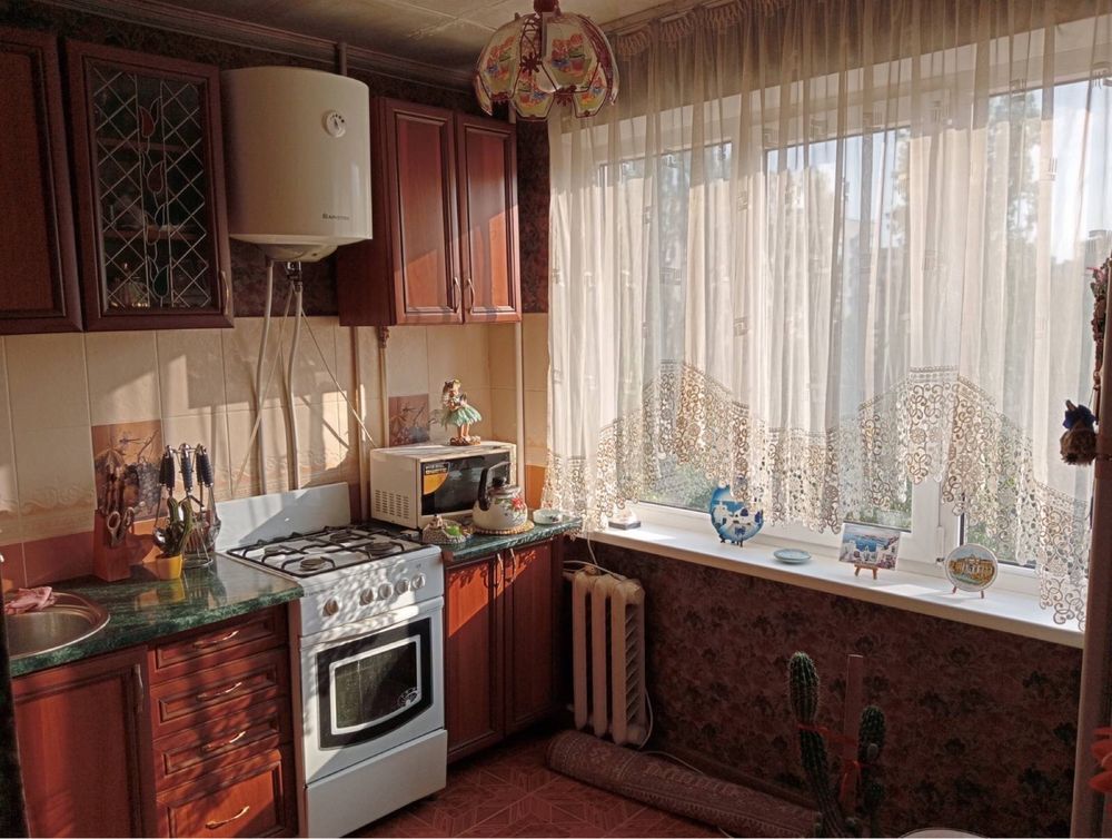 Продаж 1-кімнатної квартири 37 м²