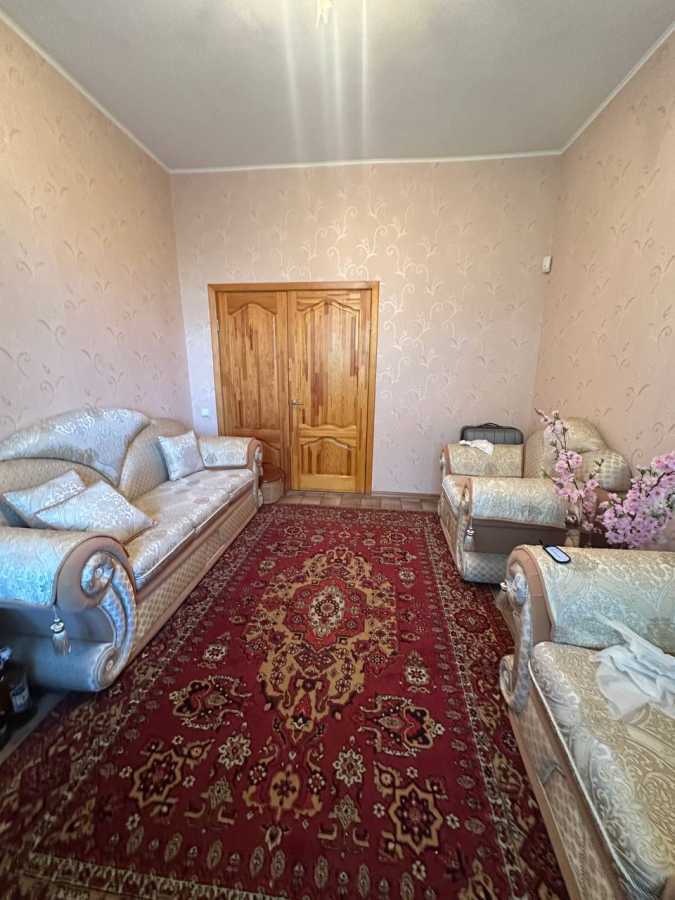 Продаж 2-кімнатної квартири 55 м², Панаса Мирного вул., 7