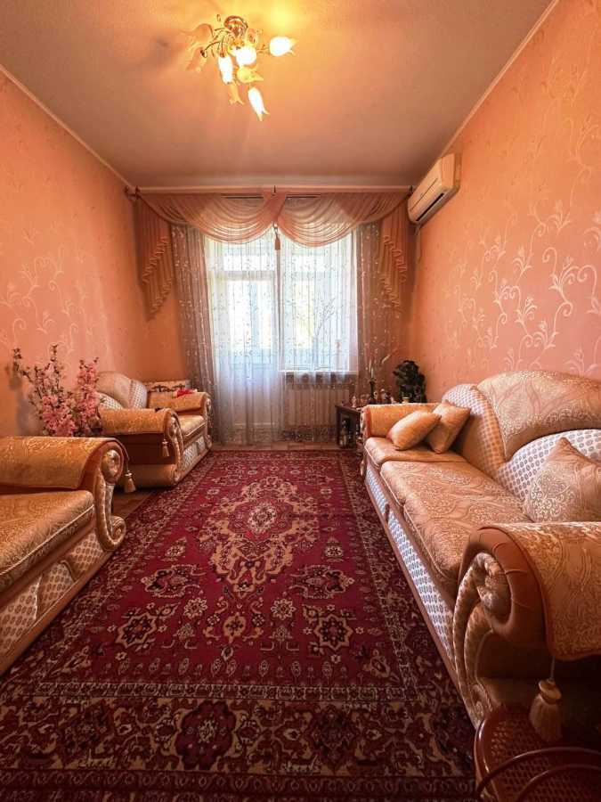 Продаж 2-кімнатної квартири 55 м², Панаса Мирного вул., 7