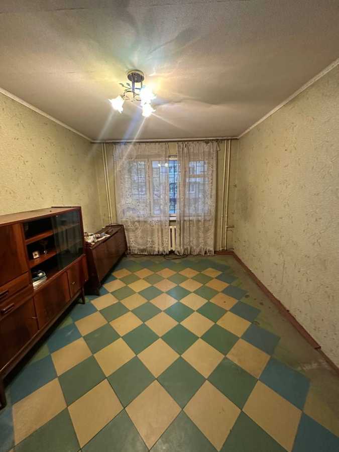 Продаж 1-кімнатної квартири 32 м², Батумська вул., 28