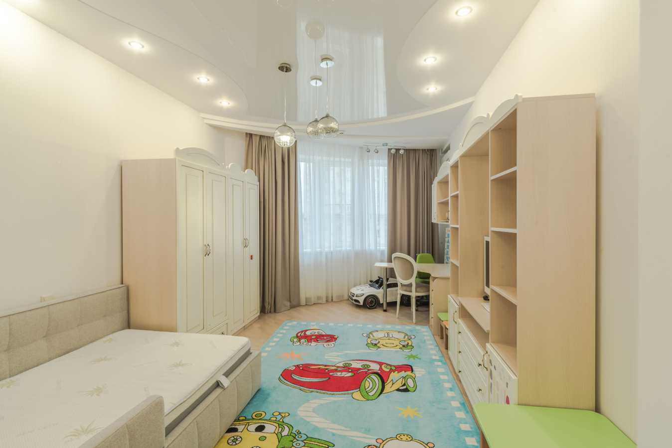 Продаж 3-кімнатної квартири 141 м², Механизаторов, 2