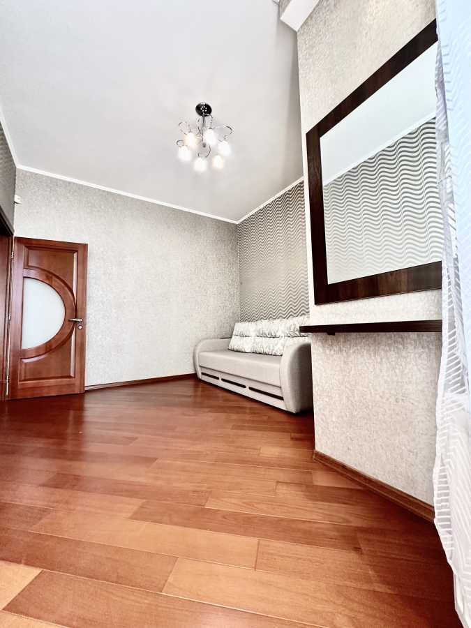 Продаж 3-кімнатної квартири 96 м², Греческая вул., 5