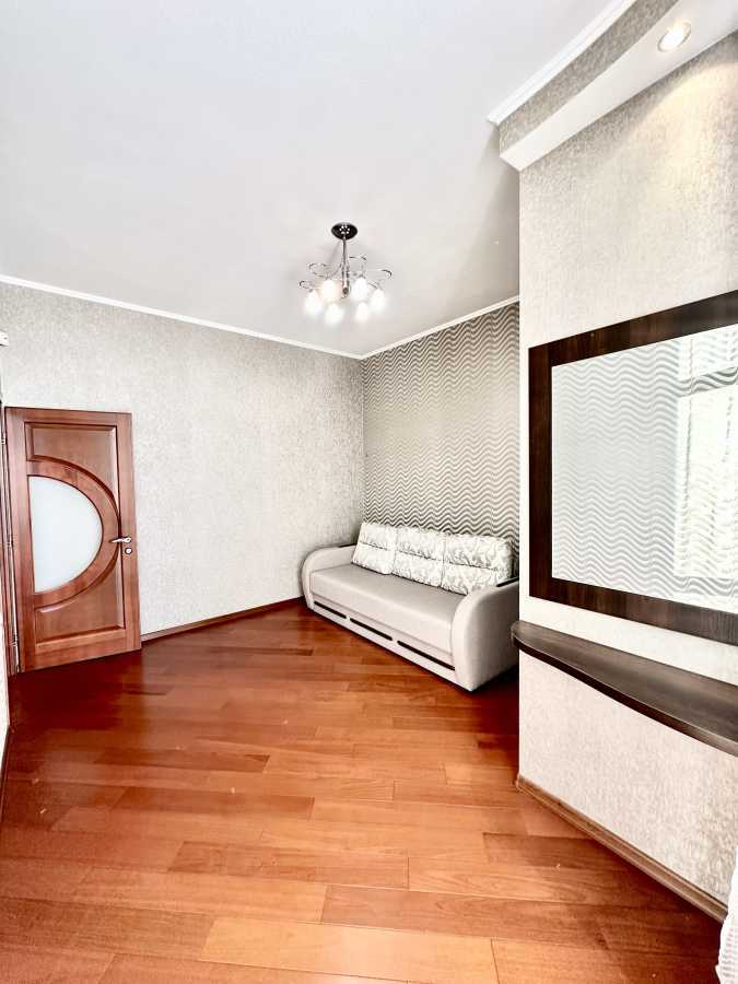 Продаж 3-кімнатної квартири 96 м², Греческая вул., 5