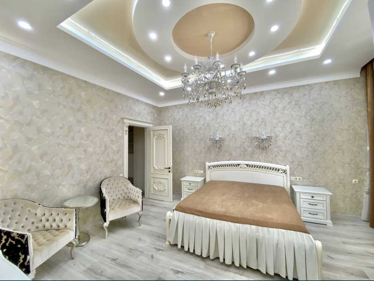 Продаж 4-кімнатної квартири 145 м², Генузская, 1-А