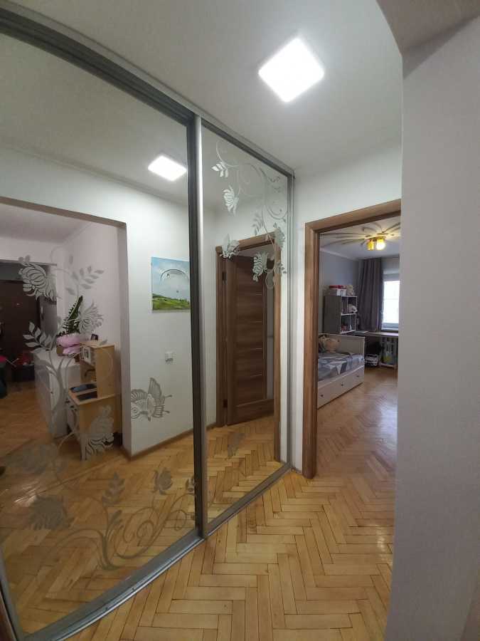 Продажа 3-комнатной квартиры 59 м², Максима Кривоноса ул., 5