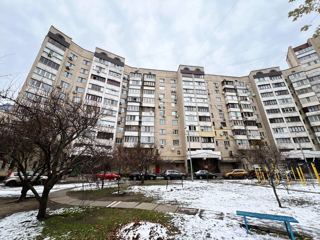 Продаж 3-кімнатної квартири 77.2 м², Харківське шосе, 58